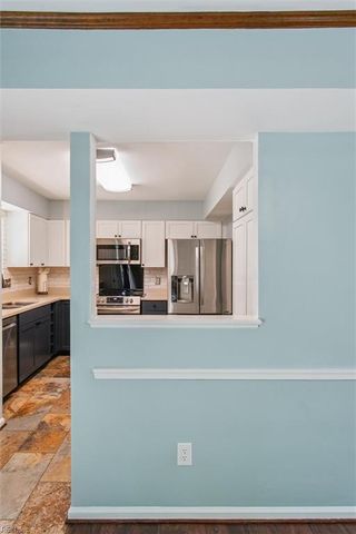 5 Hadley PL, Newport News, VA 23608