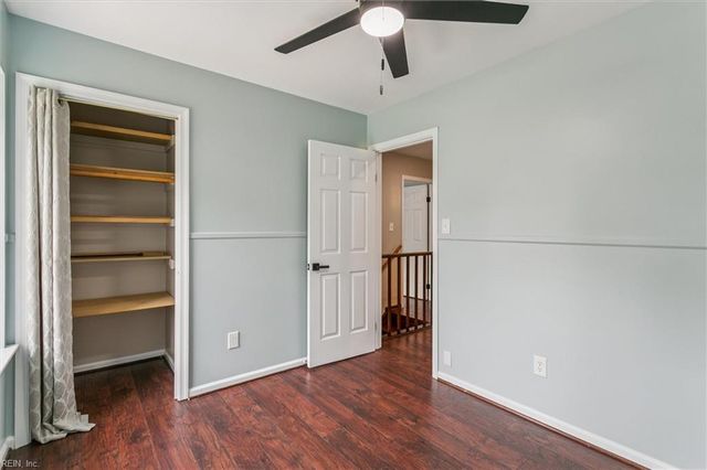 5 Hadley PL, Newport News, VA 23608