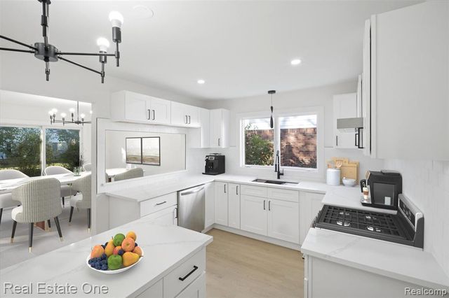 43051 Fernwood Street, Canton, MI 48187