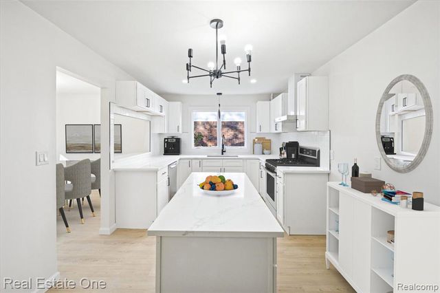 43051 Fernwood Street, Canton, MI 48187