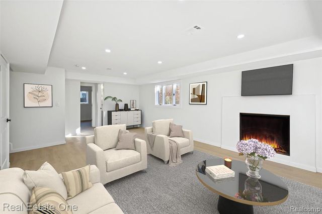 43051 Fernwood Street, Canton, MI 48187