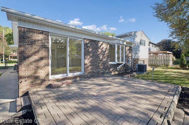 43051 Fernwood Street, Canton, MI 48187