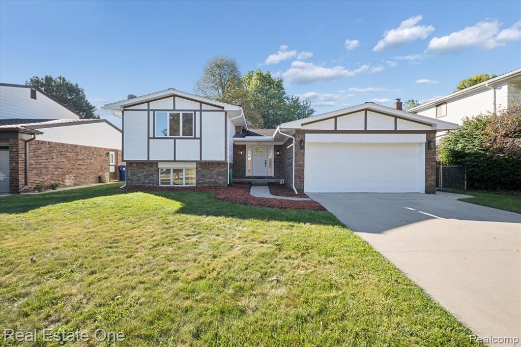 43051 Fernwood Street, Canton, MI 48187