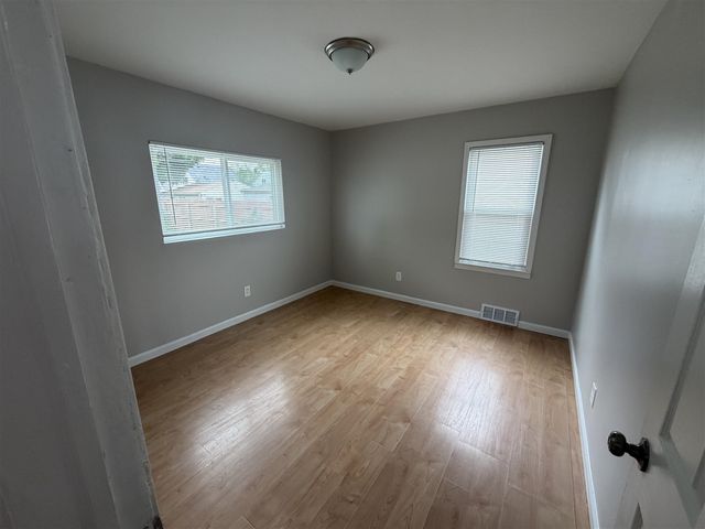 14828 Euclid Avenue, Allen Park, MI 48101