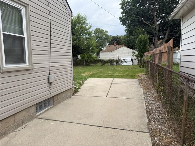 14828 Euclid Avenue, Allen Park, MI 48101