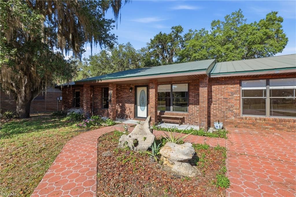 420 Grant ST, LABELLE, FL 33935 — exterior