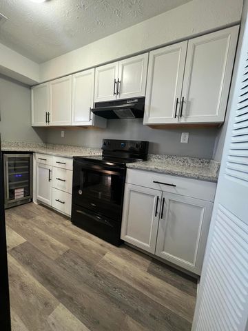 421 Redding Road 107, Lexington, KY 40517