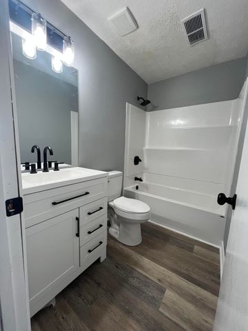 421 Redding Road 107, Lexington, KY 40517