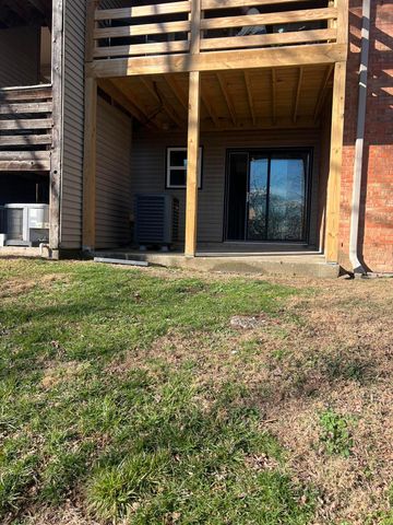 421 Redding Road 107, Lexington, KY 40517