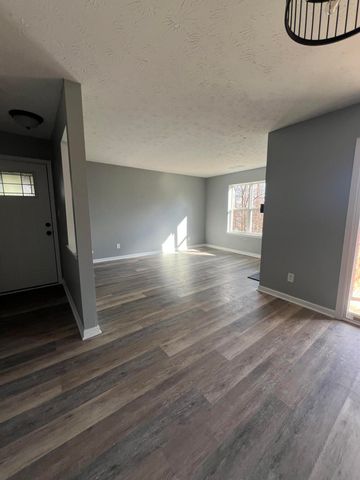 421 Redding Road 107, Lexington, KY 40517