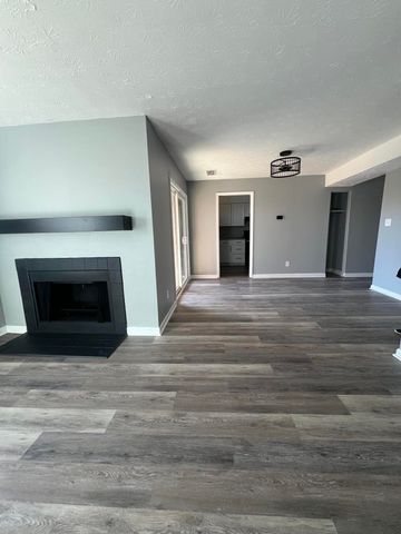 421 Redding Road 107, Lexington, KY 40517