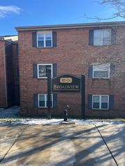 421 Redding Road 107, Lexington, KY 40517