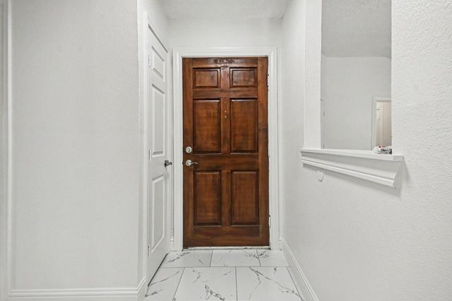 1915 Fernspray Lane, Houston, TX 77084