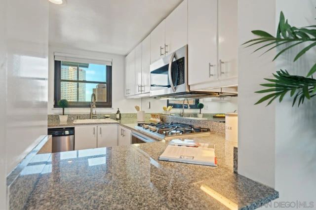 500 W Harbor Dr. 624, San Diego, CA 92101