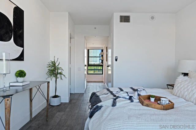 500 W Harbor Dr. 624, San Diego, CA 92101