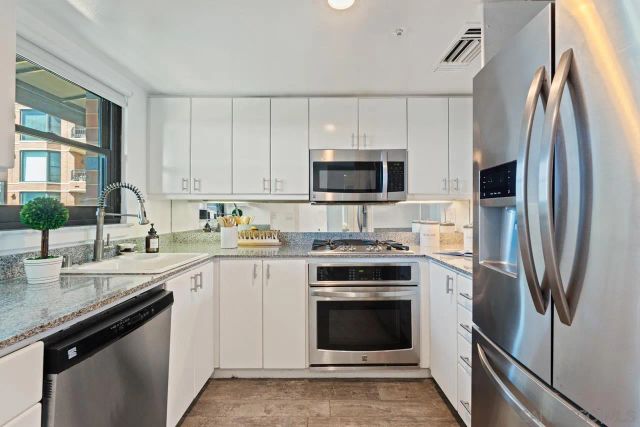 500 W Harbor Dr. 624, San Diego, CA 92101