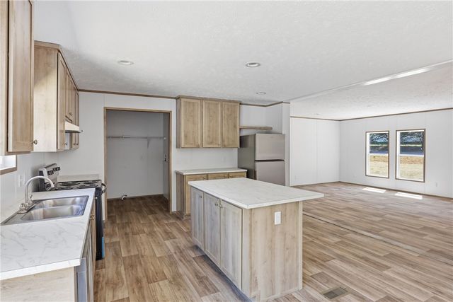 165 B D Johnston Road, Central, SC 29630
