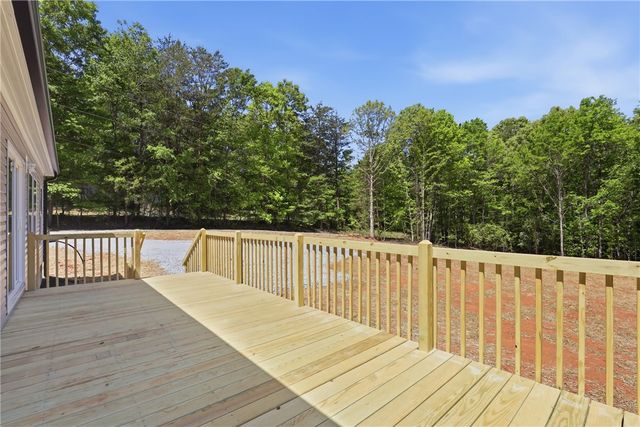165 B D Johnston Road, Central, SC 29630