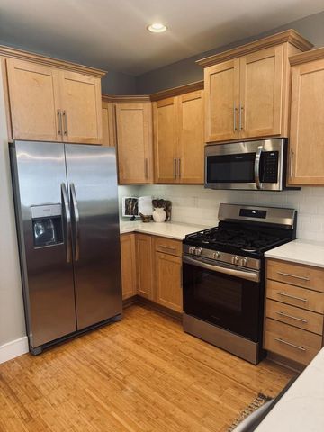 1212 E Russell AVENUE, Milwaukee, WI 53207