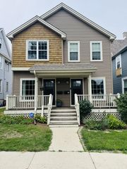 1212 E Russell AVENUE, Milwaukee, WI 53207
