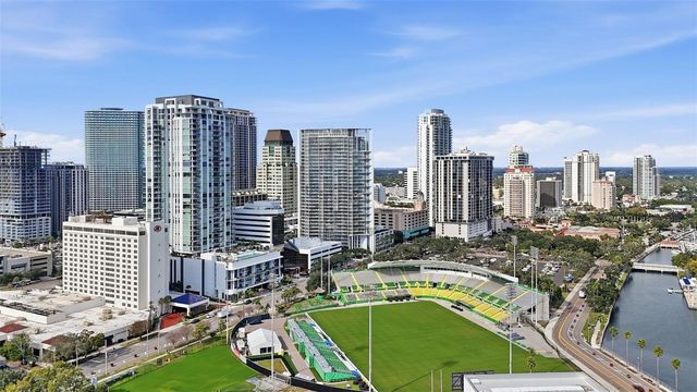 1 BEACH DRIVE SE 1610, St Petersburg, FL 33701