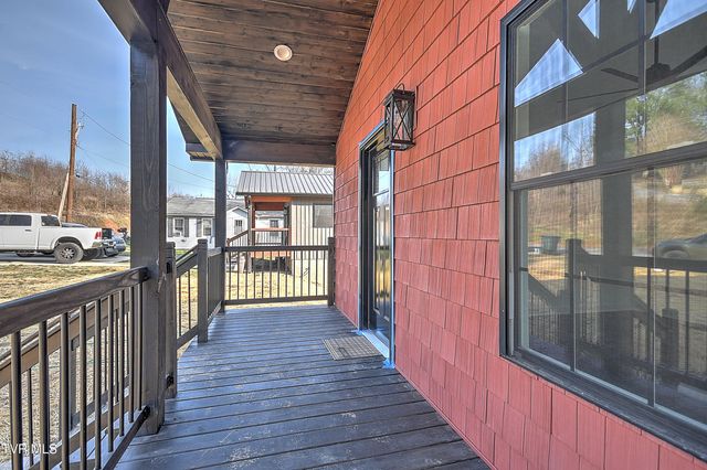 143 Daniel Lane, Elizabethton, TN 37643