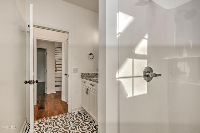 143 Daniel Lane, Elizabethton, TN 37643