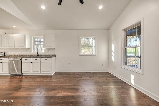 143 Daniel Lane, Elizabethton, TN 37643