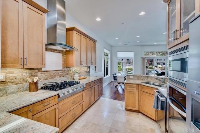 4529 Cove Drive, Carlsbad, CA 92008