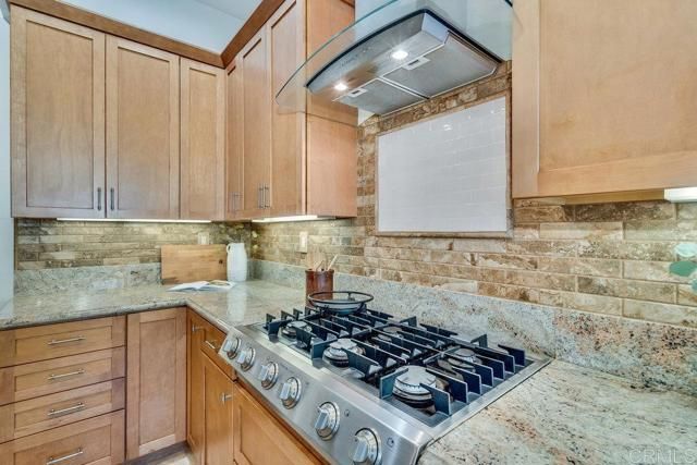 4529 Cove Drive, Carlsbad, CA 92008