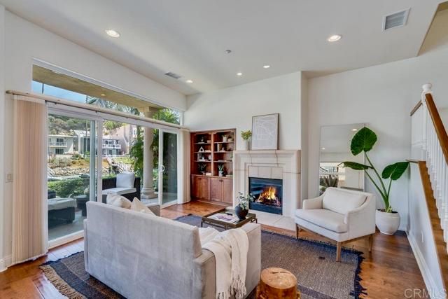 4529 Cove Drive, Carlsbad, CA 92008