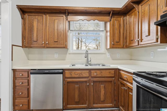 11 STONEVIEW TRAIL, Irondale, AL 35210