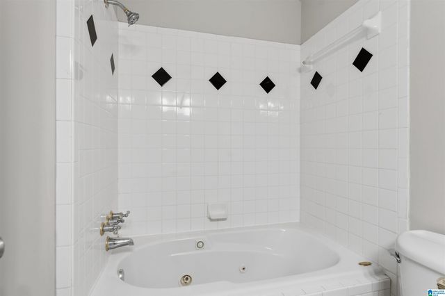 11 STONEVIEW TRAIL, Irondale, AL 35210