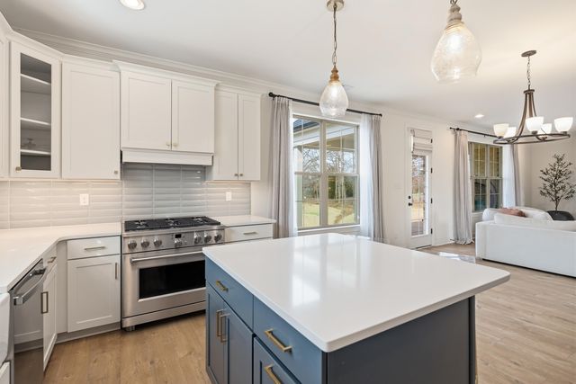 5136 MOUDRY RUN CV, Lakeland, TN 38002