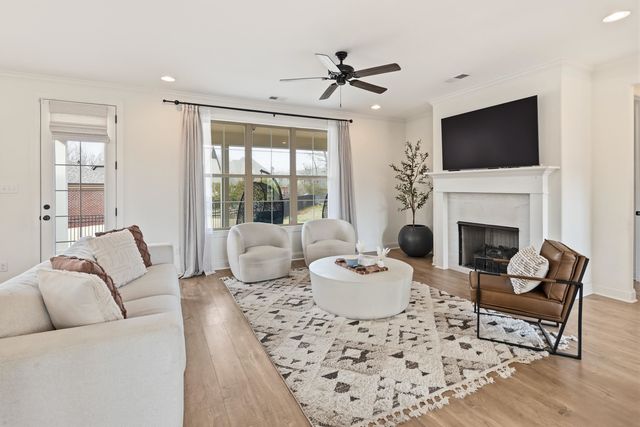 5136 MOUDRY RUN CV, Lakeland, TN 38002