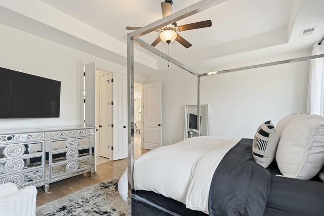 5136 MOUDRY RUN CV, Lakeland, TN 38002