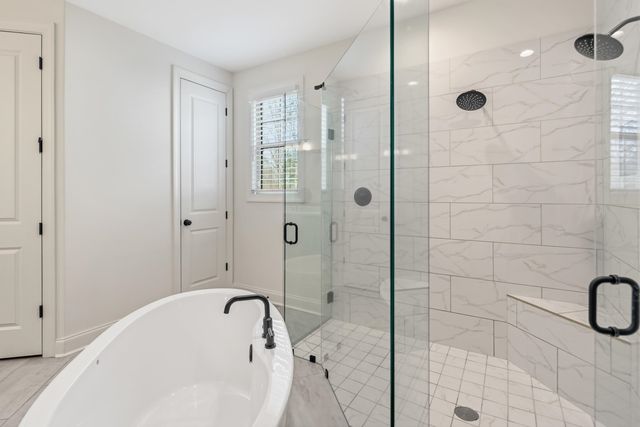 5136 MOUDRY RUN CV, Lakeland, TN 38002