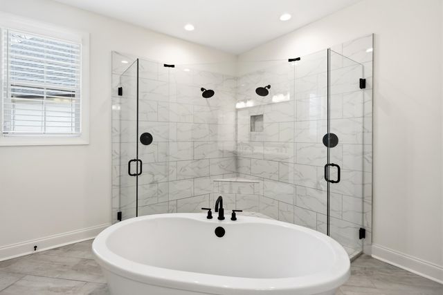 5136 MOUDRY RUN CV, Lakeland, TN 38002