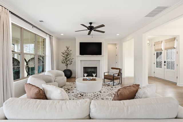 5136 MOUDRY RUN CV, Lakeland, TN 38002