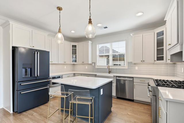 5136 MOUDRY RUN CV, Lakeland, TN 38002