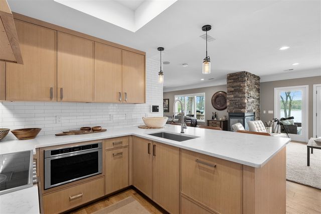 14286 Peninsula Drive, Galesburg, MI 49053