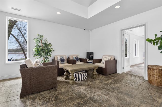 14286 Peninsula Drive, Galesburg, MI 49053