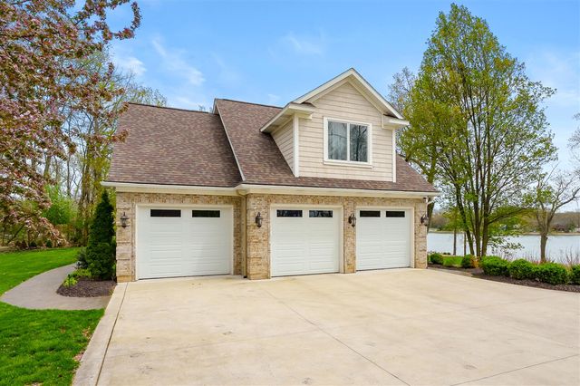 14286 Peninsula Drive, Galesburg, MI 49053