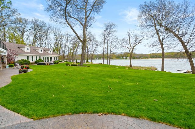 14286 Peninsula Drive, Galesburg, MI 49053