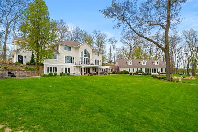 14286 Peninsula Drive, Galesburg, MI 49053