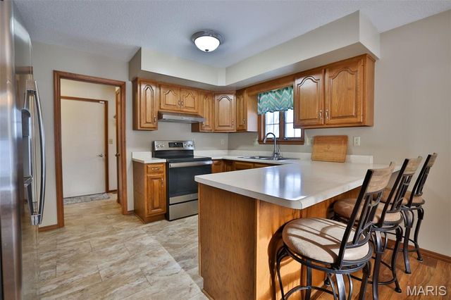 12 Cottonwood Glen, Glen Carbon, IL 62034