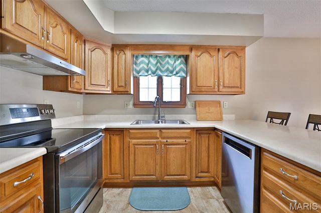 12 Cottonwood Glen, Glen Carbon, IL 62034