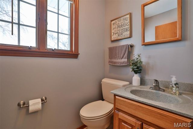 12 Cottonwood Glen, Glen Carbon, IL 62034