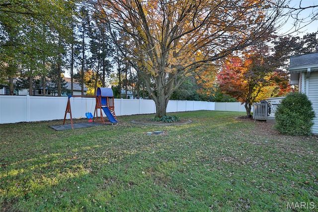 12 Cottonwood Glen, Glen Carbon, IL 62034