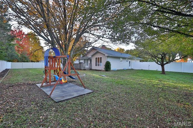 12 Cottonwood Glen, Glen Carbon, IL 62034